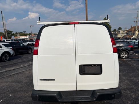 Used 2021 Chevrolet Express 2500 w/ Driver Convenience Package RWD image 6