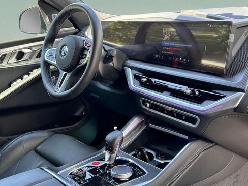 Used 2025 BMW XM image 31