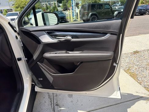 Used 2025 Cadillac XT5 Premium Luxury AWD/4WD image 50