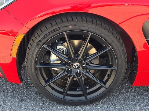 New 2026 Toyota GR86 Premium RWD image 5