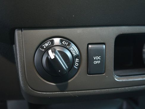 Used 2010 Nissan Xterra S image 22