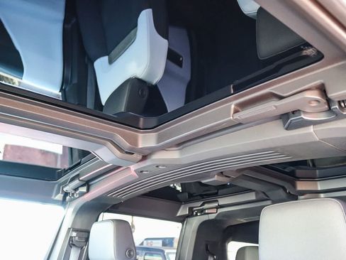 Used 2025 GMC Hummer EV 3X AWD/4WD image 26