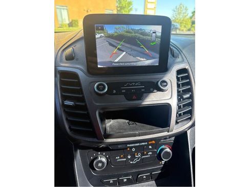Used 2021 Ford Transit Connect XLT FWD image 14