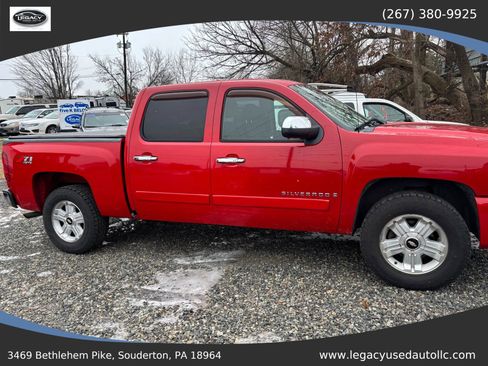 Used 2007 Chevrolet Silverado 1500 LT w/ 1LT Convenience Package image 9