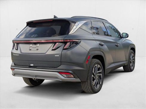 New 2025 Hyundai Tucson Limited image 2