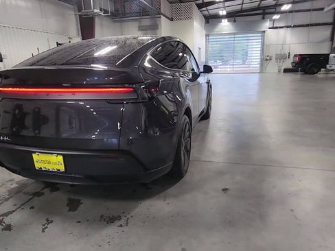 Used 2026 Tesla Model Y Long Range AWD/4WD image 8