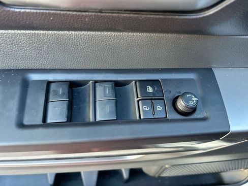 Used 2025 Toyota Tundra SR5 w/ SR5 Premium Package AWD/4WD image 13
