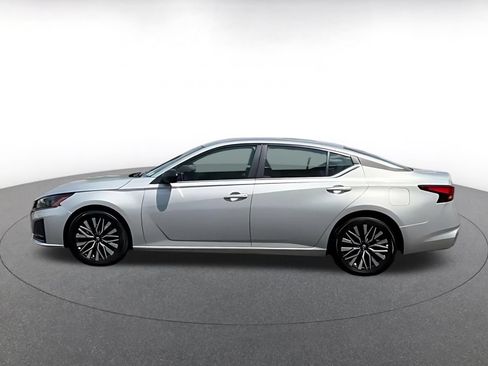 Used 2026 Nissan Altima 2.5 SV FWD image 8