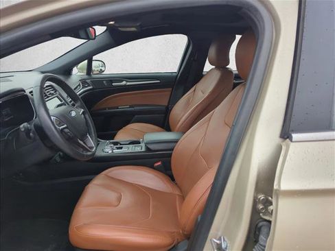 Used 2019 Ford Fusion Titanium image 12