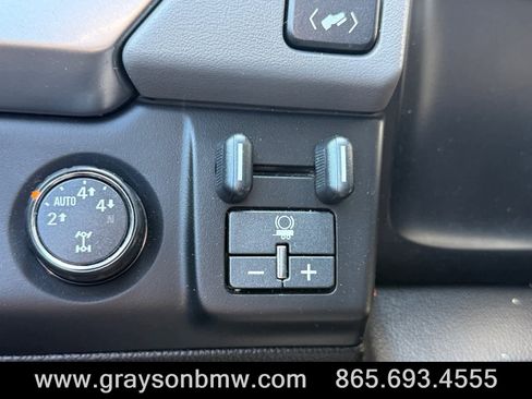 Used 2015 Chevrolet Tahoe LT AWD/4WD image 35