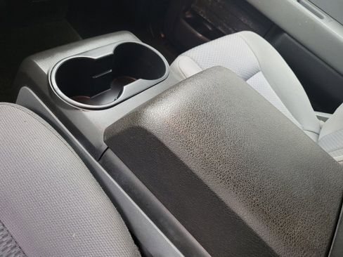 Used 2014 Ford F150 XLT w/ XLT Convenience Package image 26