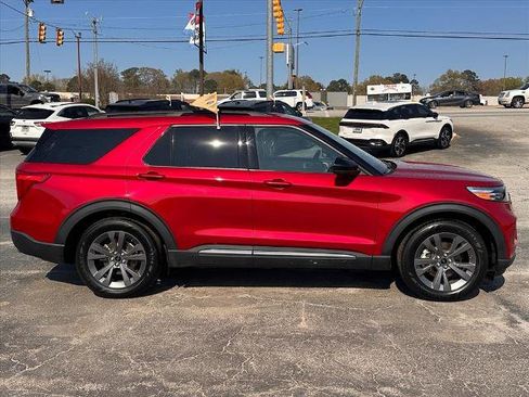 Certified 2024 Ford Explorer XLT w/ Equipment Group 202A image 2