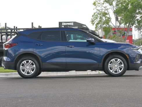 Used 2022 Chevrolet Blazer LT w/ Sound & Technology Package AWD/4WD image 7