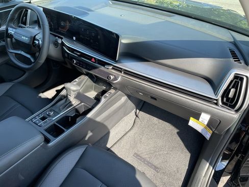 New 2026 Kia Sorento S image 32