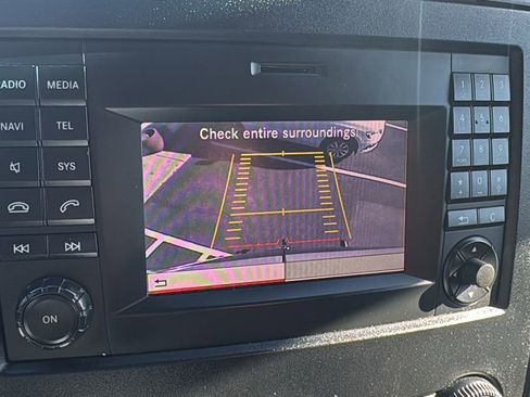 Used 2014 Mercedes-Benz Sprinter 2500 image 17