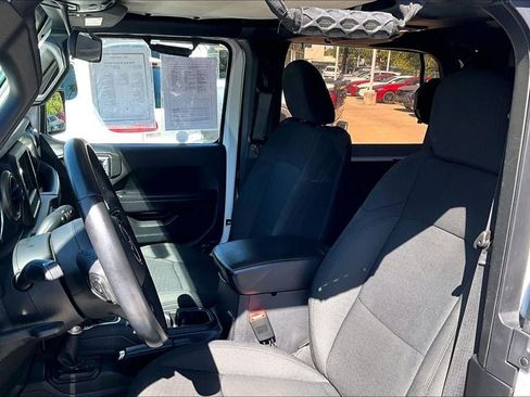 Used 2018 Jeep Wrangler Sport AWD/4WD image 18