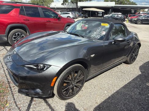 Used 2025 MAZDA MX-5 Miata Grand Touring RWD image 6