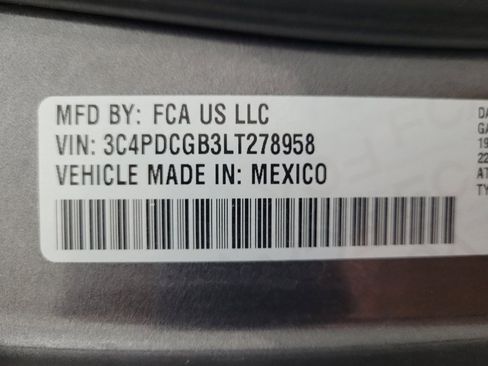 Used 2020 Dodge Journey Crossroad w/ Popular Equipment Group FWD image 33