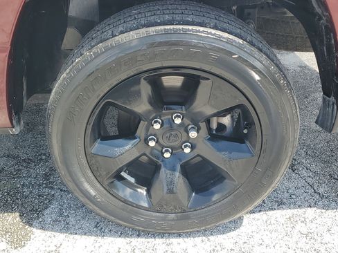 Used 2019 RAM 1500 Big Horn AWD/4WD image 7
