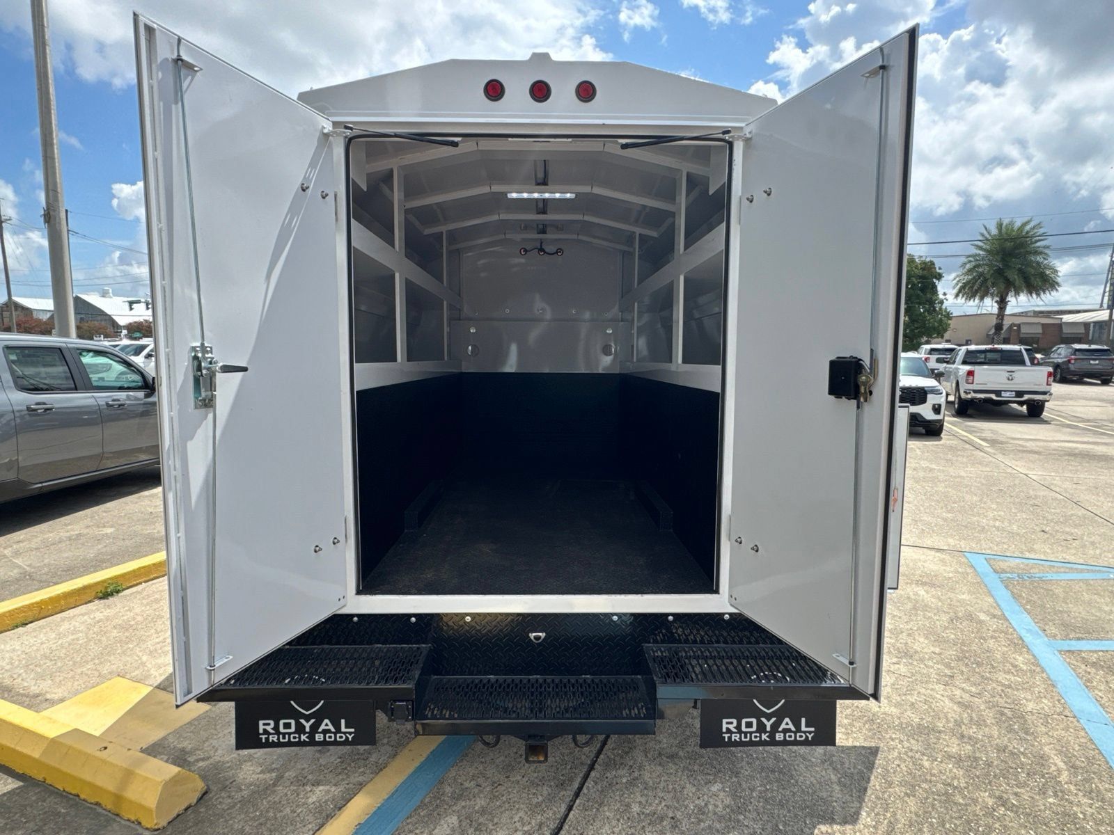 Used 2026 Ford E-350 and Econoline 350 Super Duty w/ Power Equipment Group RWD image 29