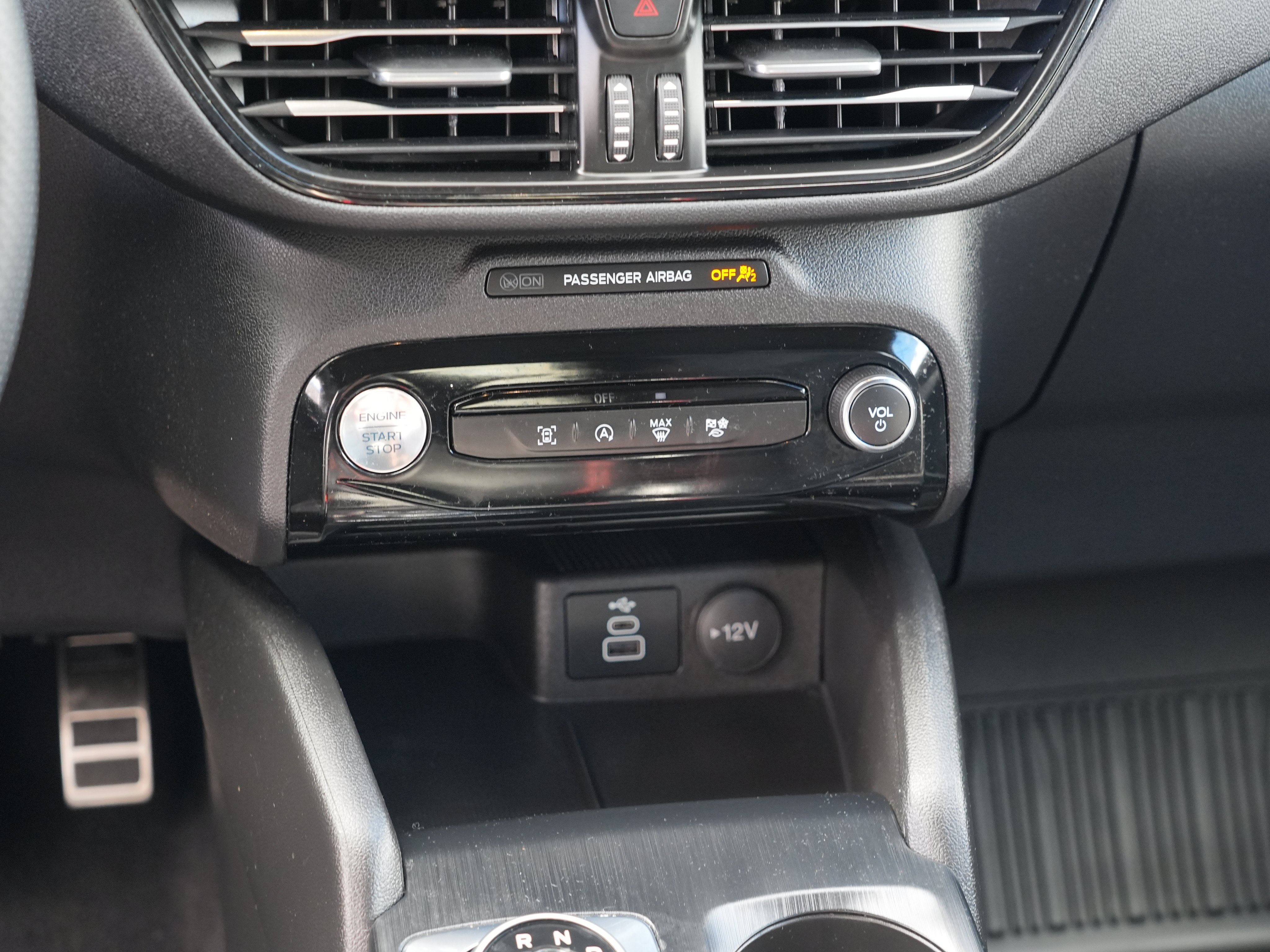 Used 2024 Ford Escape ST-Line w/ Tech Pack #1 AWD/4WD image 24
