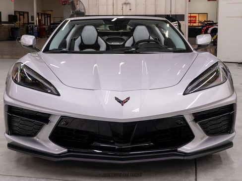 Used 2020 Chevrolet Corvette Stingray Premium Cpe w/ 3LT Preferred Equipment Group RWD image 13