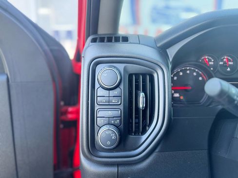 Used 2019 Chevrolet Silverado 1500 Custom image 30