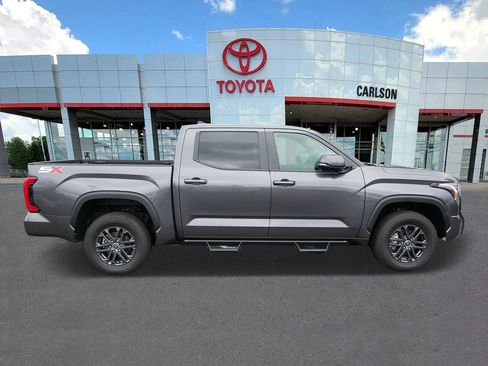 Used 2024 Toyota Tundra SR5 w/ SR5 Convenience Package AWD/4WD image 4
