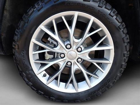 Used 2022 Jeep Grand Cherokee Summit w/ Advanced Protech Group IV AWD/4WD image 7