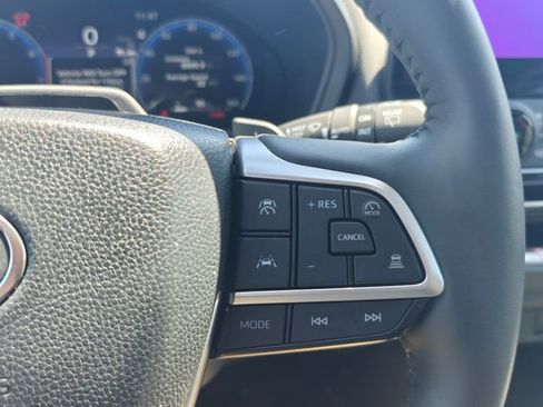Used 2024 Toyota Grand Highlander AWD image 16