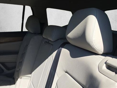 New 2026 Volkswagen Atlas SE FWD image 18