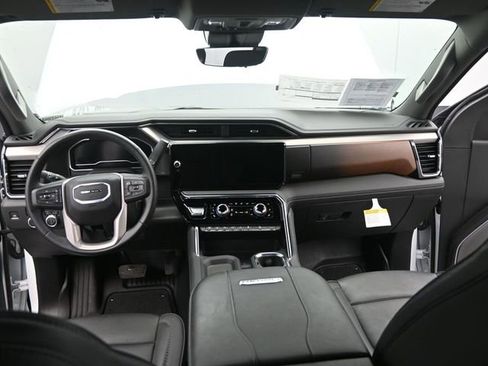 Used 2025 GMC Sierra 2500 Denali w/ Technology Package image 23