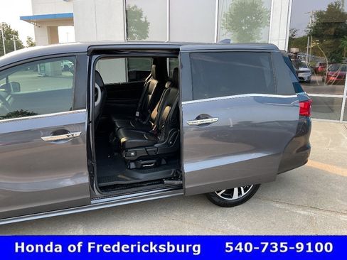 Certified 2021 Honda Odyssey Touring image 16