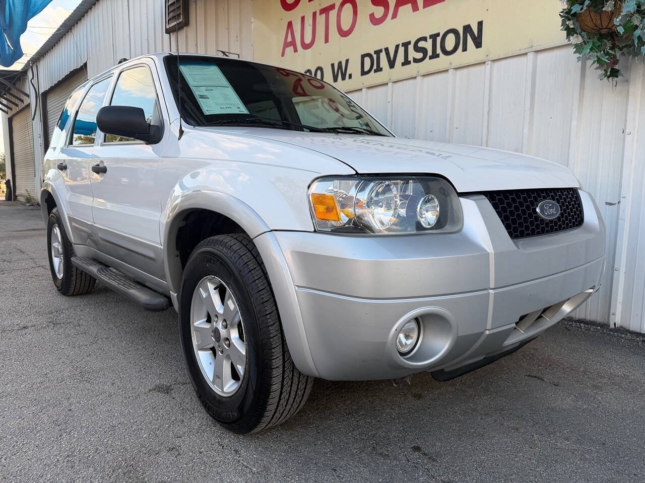 Used 2007 Ford Escape XLT FWD image 2