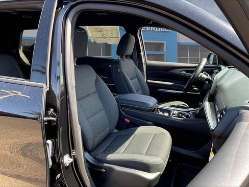 New 2026 Chevrolet Traverse LT w/ Driver Confidence Package FWD image 12