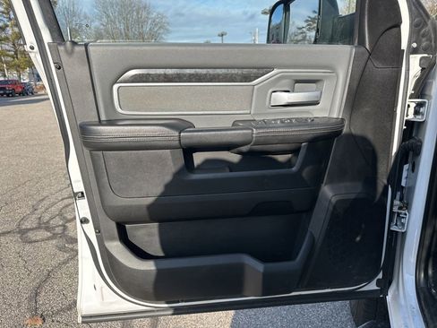 Used 2019 RAM 2500 Big Horn image 15
