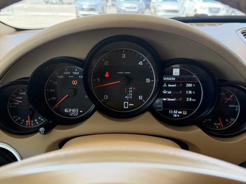 Used 2013 Porsche Cayenne Diesel AWD/4WD image 16
