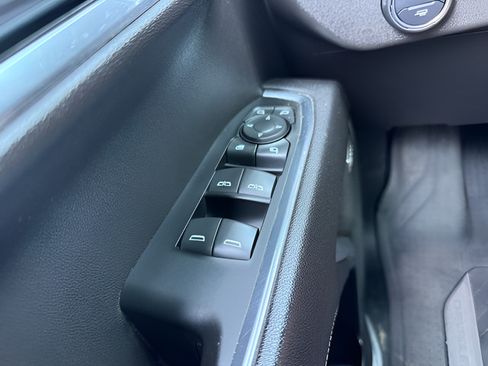 Used 2023 Chevrolet Silverado 1500 LTZ AWD/4WD image 23