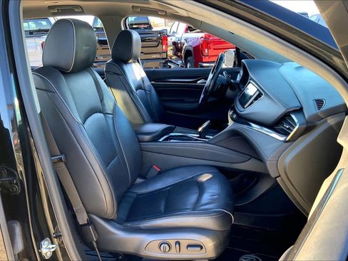Used 2019 Buick Enclave Avenir image 8
