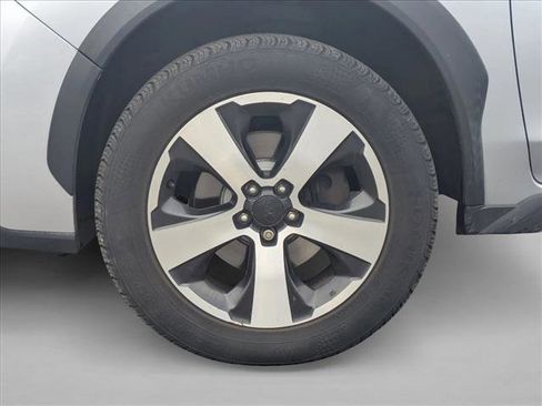 Used 2015 Subaru Crosstrek Touring image 9