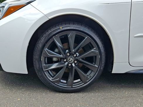 Used 2024 Toyota Corolla SE w/ SE Premium Package FWD image 8