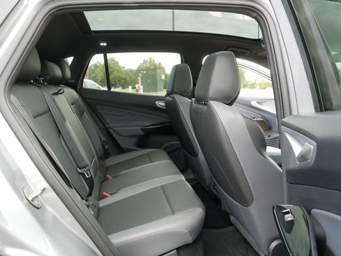 Certified 2023 Volkswagen ID.4 Pro S AWD/4WD image 18
