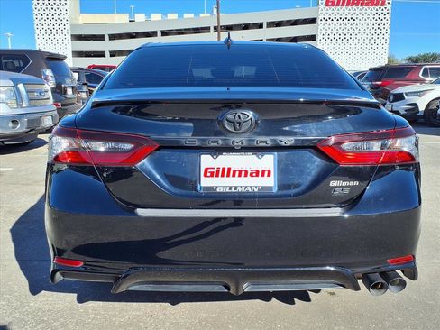 Used 2022 Toyota Camry SE image 23