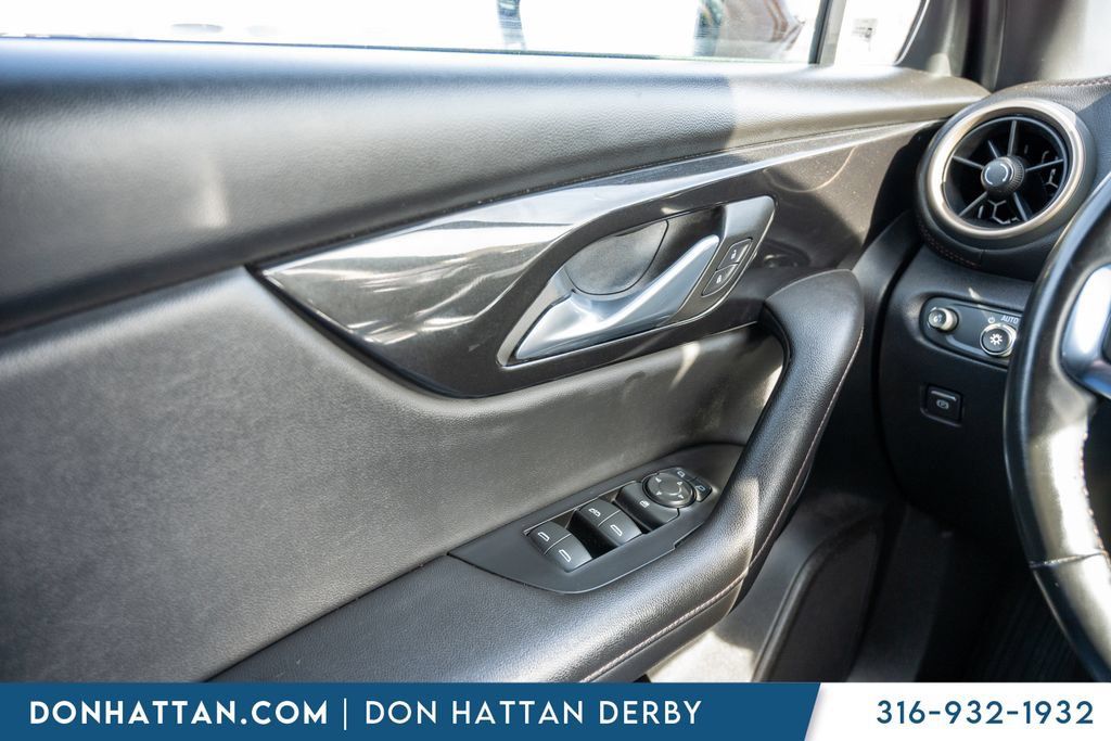 Used 2024 Chevrolet Blazer Premier AWD/4WD image 17