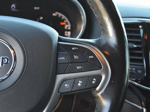 Used 2021 Jeep Grand Cherokee Limited AWD/4WD image 27