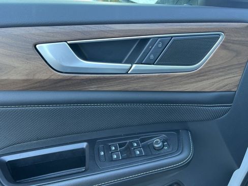 Used 2024 Volkswagen Atlas SE image 9