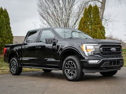 Used 2023 Ford F150 XLT w/ Equipment Group 302A High image 3