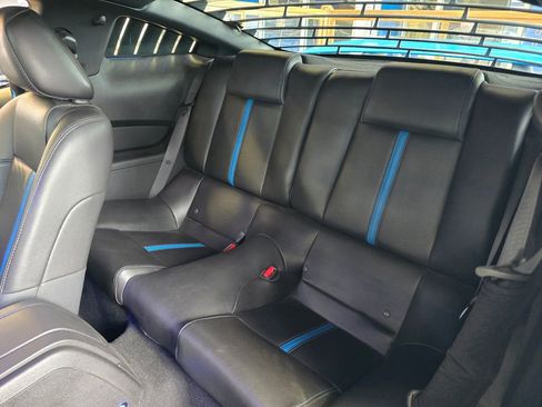Used 2010 Ford Mustang GT RWD image 10