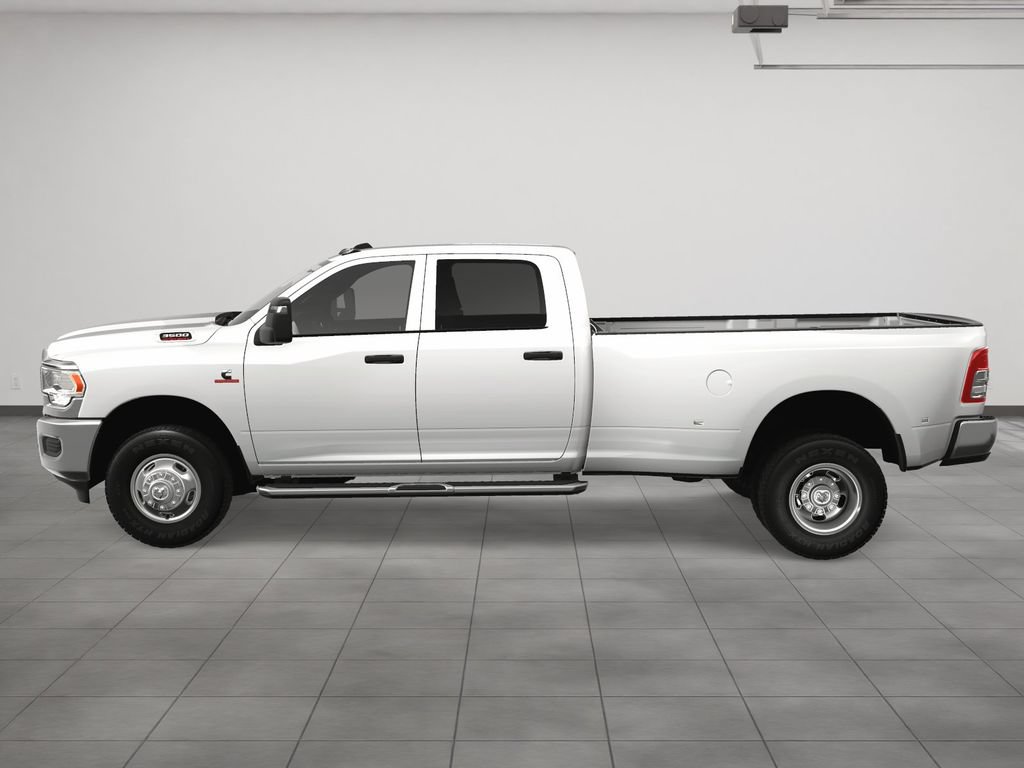 New 2024 RAM 3500 Tradesman w/ Chrome Appearance Group AWD/4WD image 9