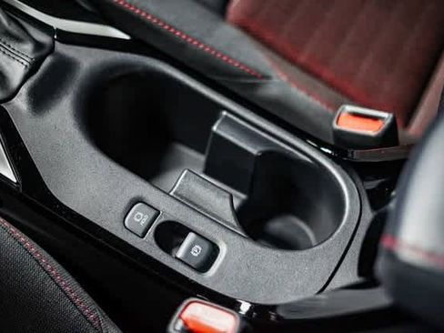 Certified 2025 Toyota Corolla SE image 23